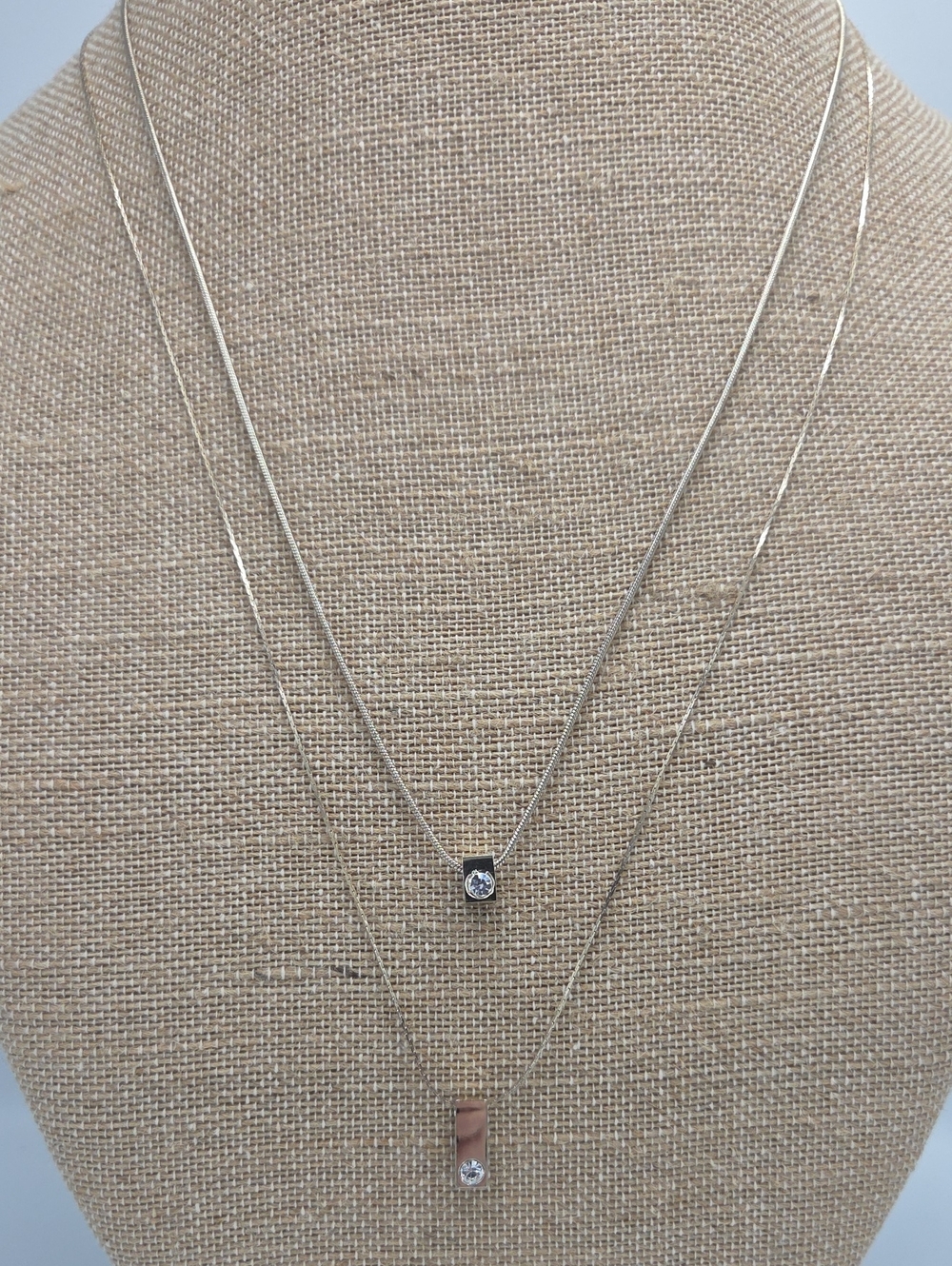 White House Black Market Reversible 2 Strand Necklace